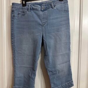 Women's Light Blue Jeans